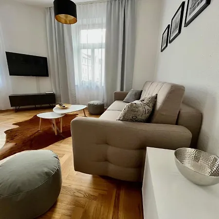 公寓 Firstclass 2r_apartment In